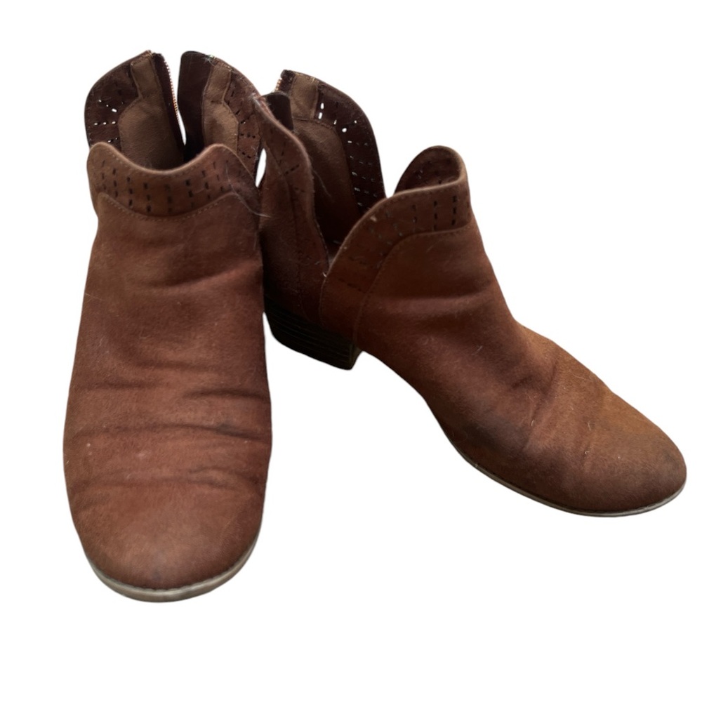 Arizona women’s ankle booties